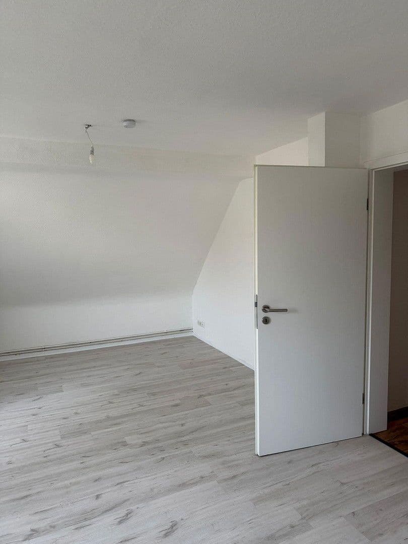 Prenájom bytu 2-izbový 32 m², Fichtestraße 11, Bottrop, Severné Porýnie - Westfálsko Prenájom bytu 2-izbový 32 m², Fichtestraße 11, Bottrop, Severné Porýnie - Westfálsko
