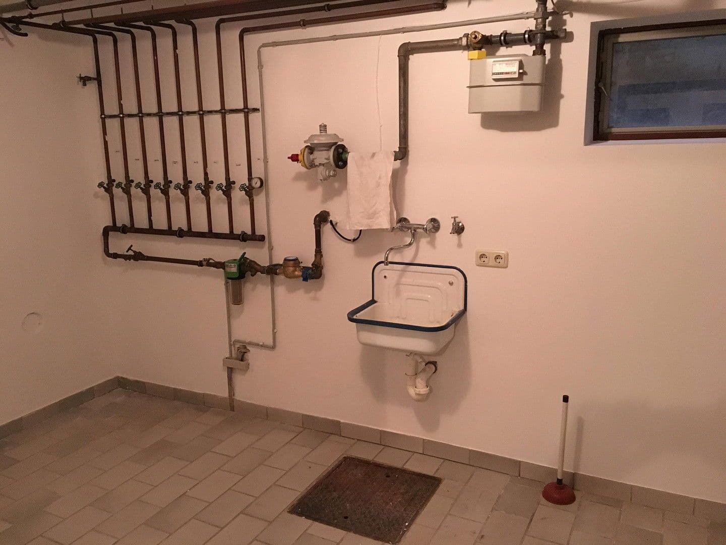 Prenájom domu 255 m², pozemek 1.500 m², Bornwiese 4, Ransbach-Baumbach, Porýnie-Falcko Prenájom domu 255 m², pozemek 1.500 m², Bornwiese 4, Ransbach-Baumbach, Porýnie-Falcko