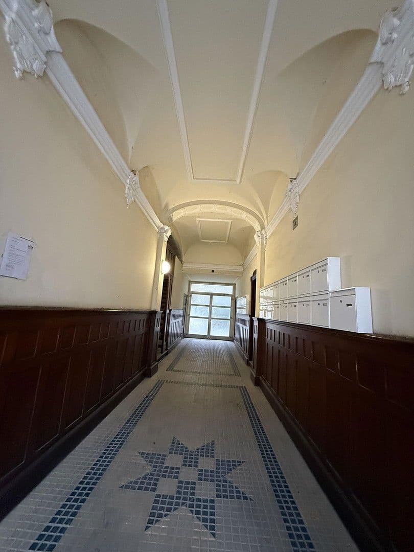 Prenájom bytu 1-izbový 35 m², Rheinstraße, Berlin, Berlín Prenájom bytu 1-izbový 35 m², Rheinstraße, Berlin, Berlín