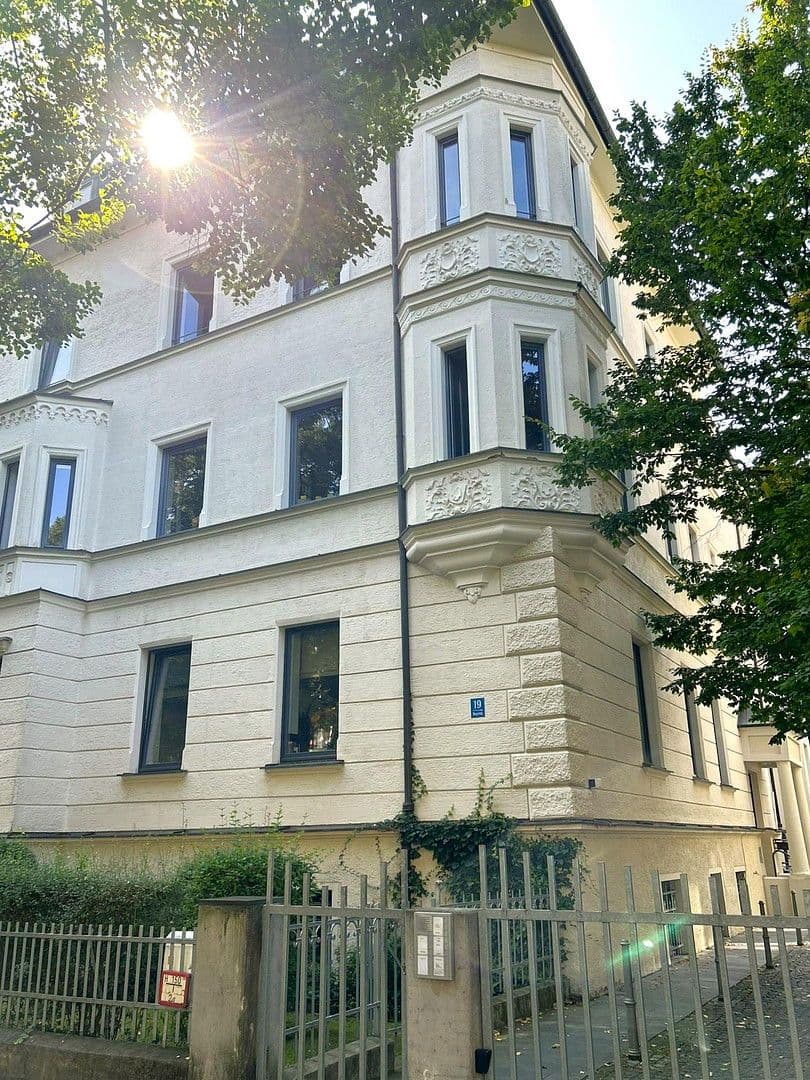 Prenájom bytu 2-izbový 72 m², Mozartstraße 19, München, Bavorsko Prenájom bytu 2-izbový 72 m², Mozartstraße 19, München, Bavorsko