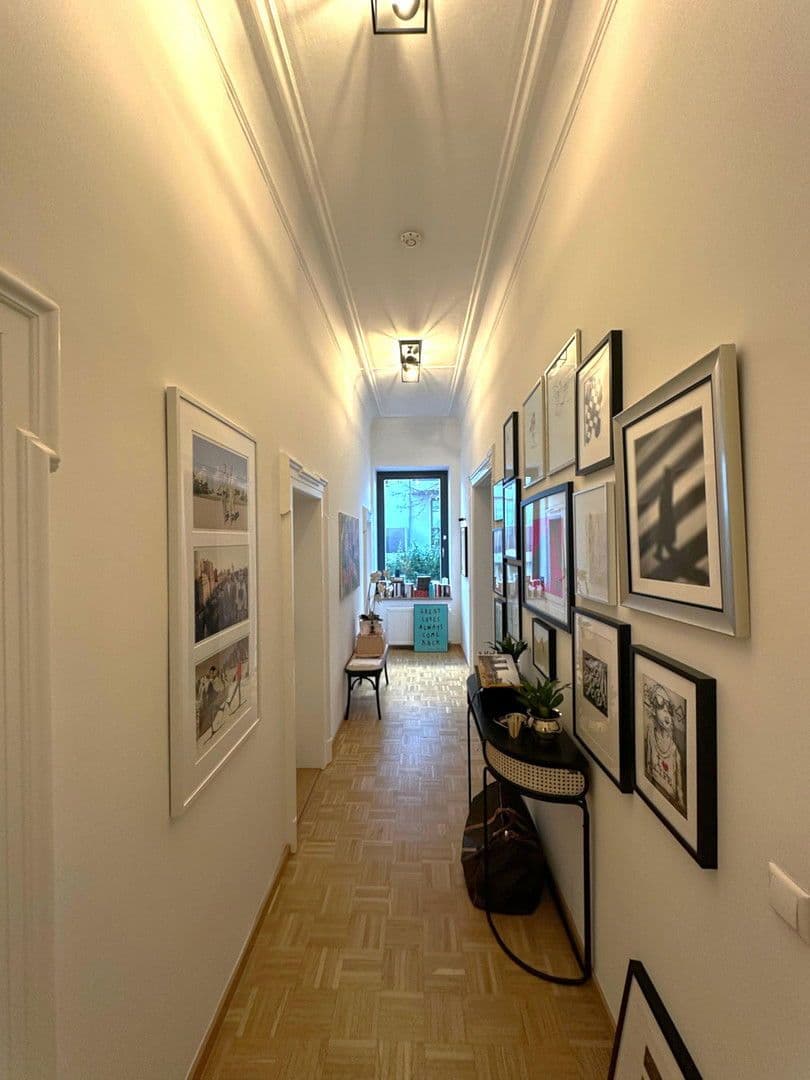 Prenájom bytu 2-izbový 72 m², Mozartstraße 19, München, Bavorsko Prenájom bytu 2-izbový 72 m², Mozartstraße 19, München, Bavorsko