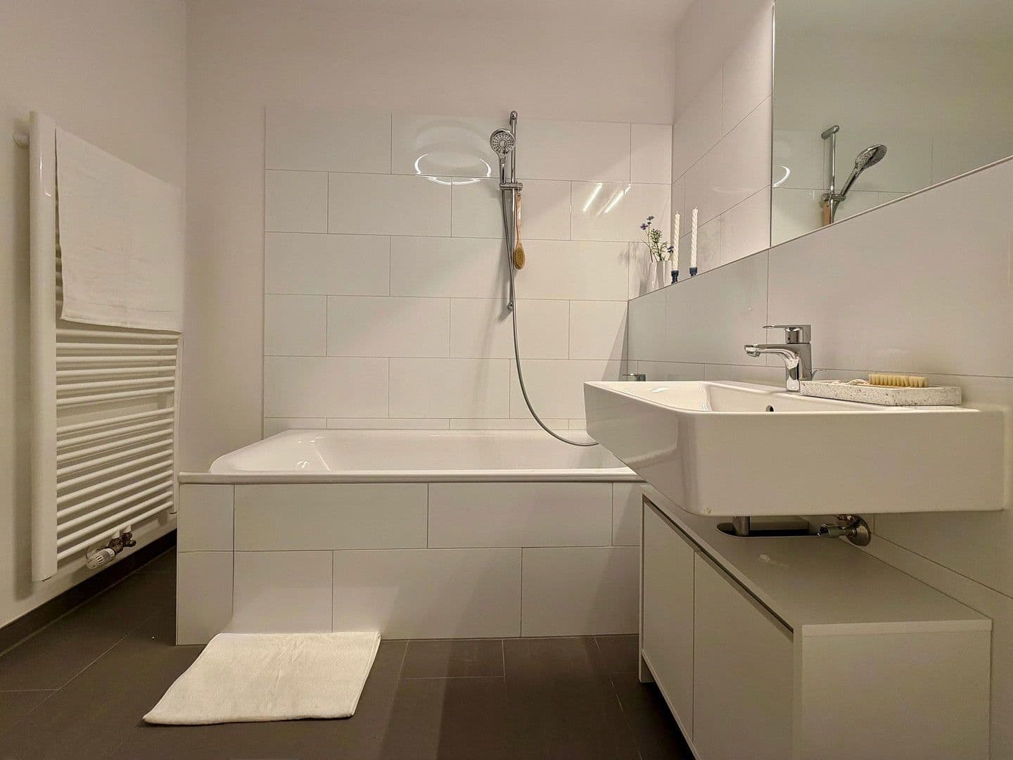 Prenájom bytu 1-izbový 36 m², Fitzmauricestr. 25, Köln, Severné Porýnie - Westfálsko Prenájom bytu 1-izbový 36 m², Fitzmauricestr. 25, Köln, Severné Porýnie - Westfálsko