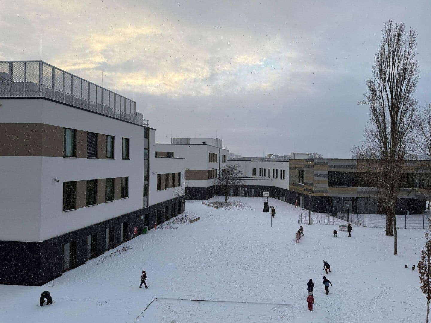 Prenájom bytu 1-izbový 36 m², Fitzmauricestr. 25, Köln, Severné Porýnie - Westfálsko Prenájom bytu 1-izbový 36 m², Fitzmauricestr. 25, Köln, Severné Porýnie - Westfálsko