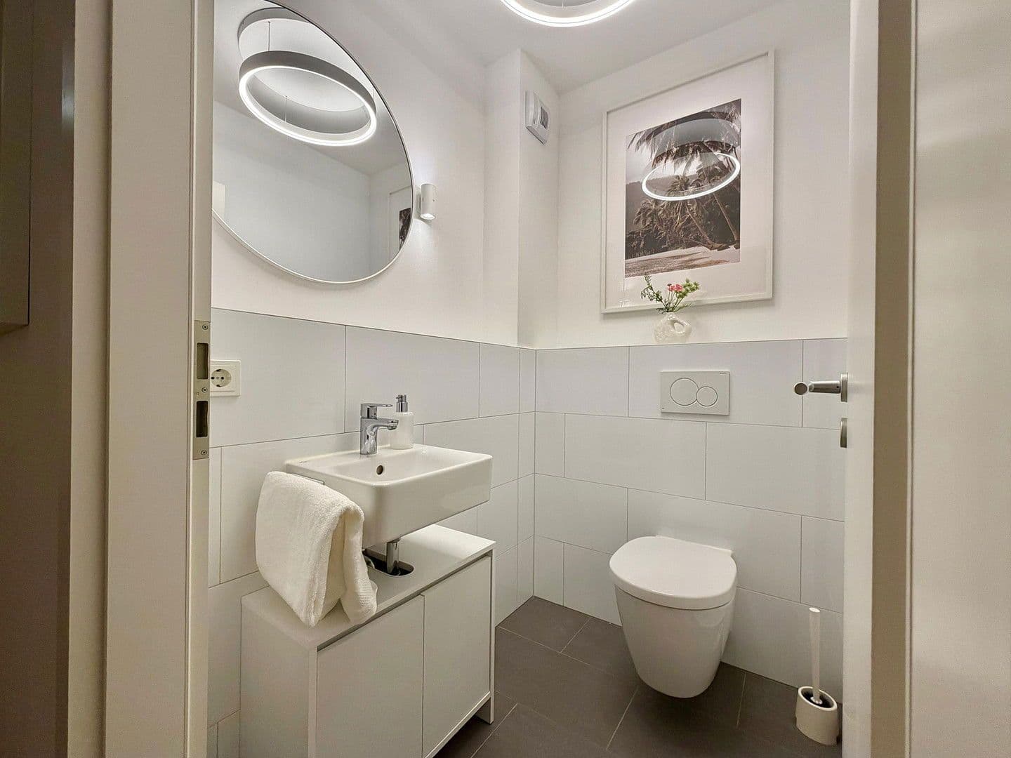 Prenájom bytu 1-izbový 36 m², Fitzmauricestr. 25, Köln, Severné Porýnie - Westfálsko Prenájom bytu 1-izbový 36 m², Fitzmauricestr. 25, Köln, Severné Porýnie - Westfálsko