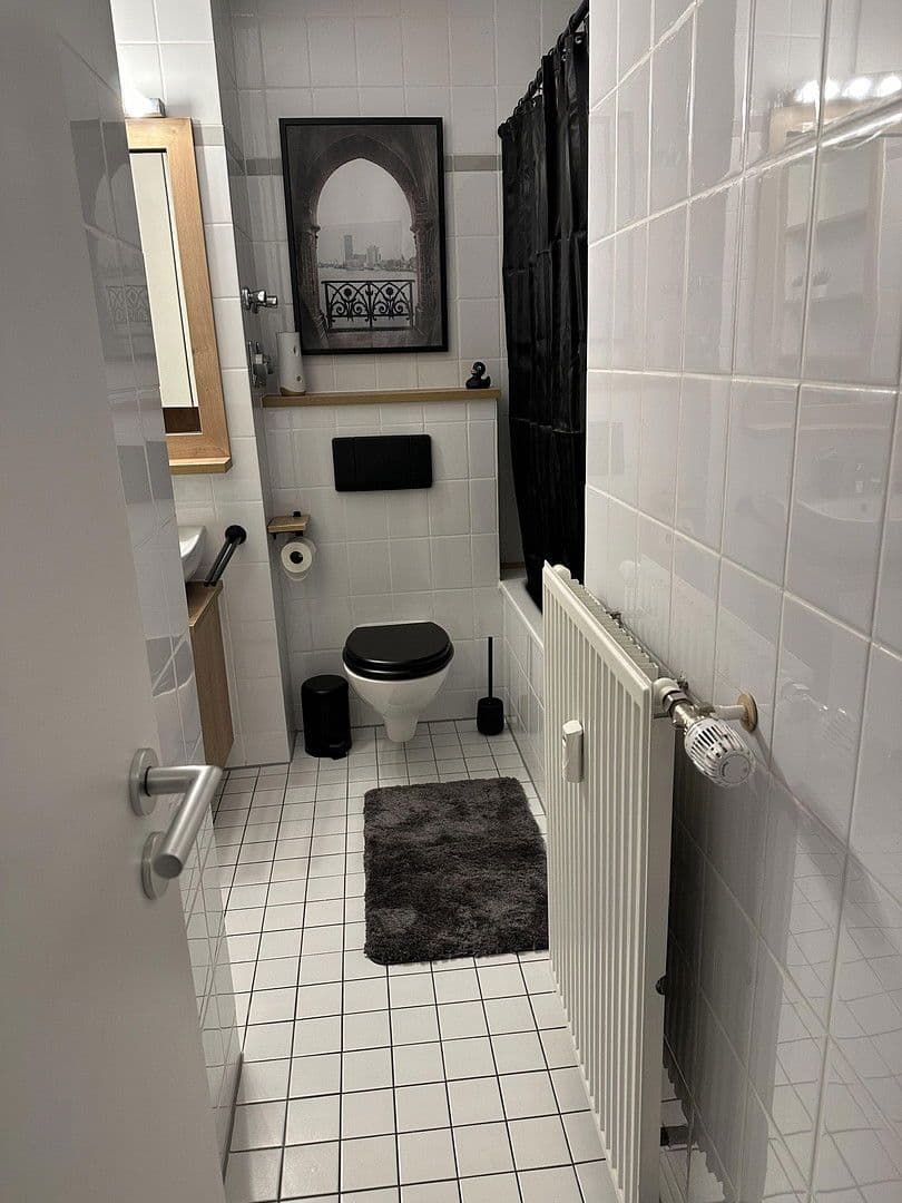 Prenájom bytu 2-izbový 42 m², Erich-Weinertstr. 139a, Berlin, Berlín Prenájom bytu 2-izbový 42 m², Erich-Weinertstr. 139a, Berlin, Berlín