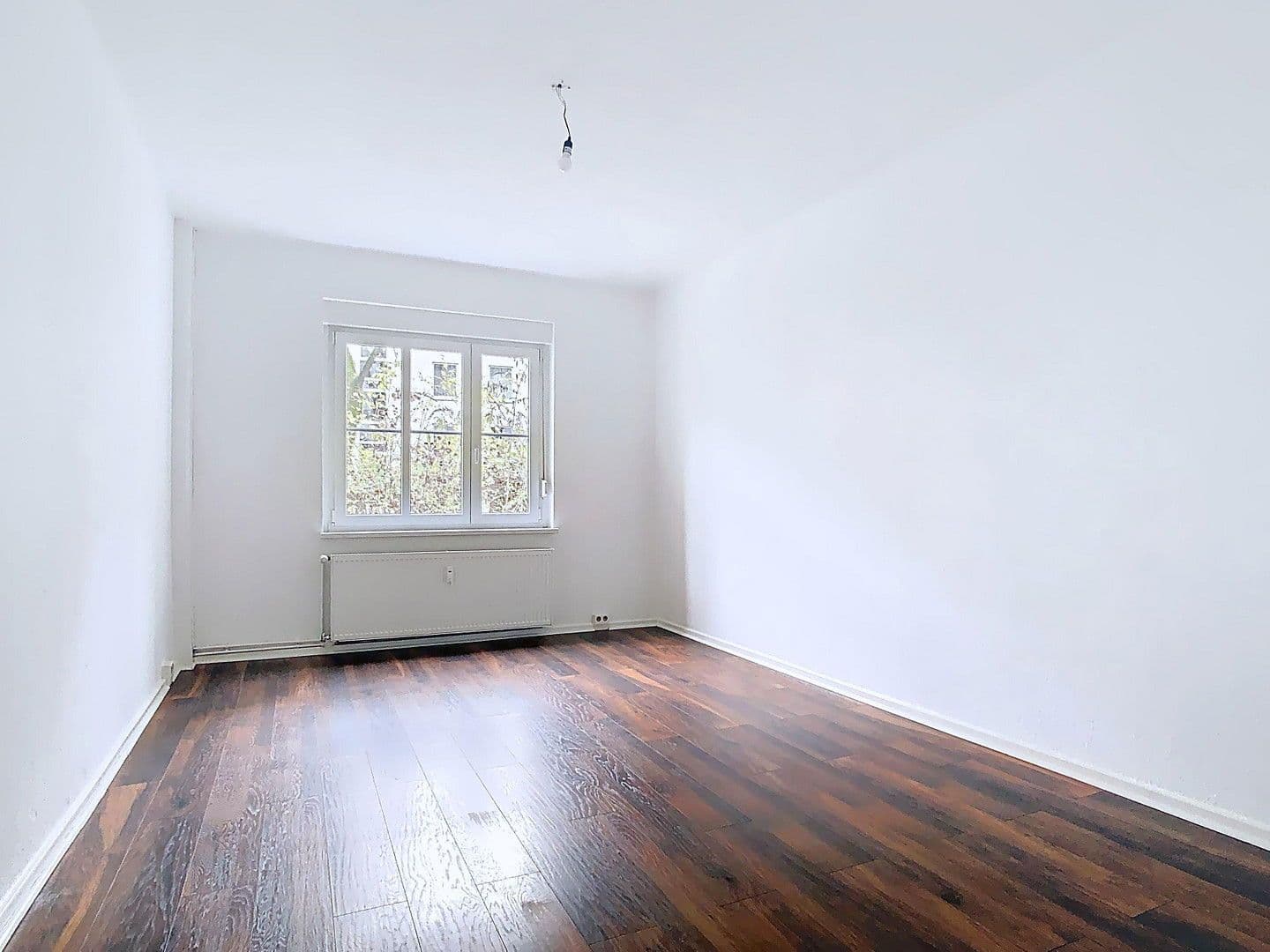 Predaj bytu 3-izbový 71 m², Berlin, Berlín Predaj bytu 3-izbový 71 m², Berlin, Berlín