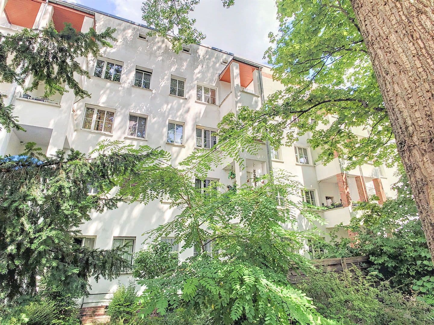 Predaj bytu 3-izbový 71 m², Berlin, Berlín Predaj bytu 3-izbový 71 m², Berlin, Berlín
