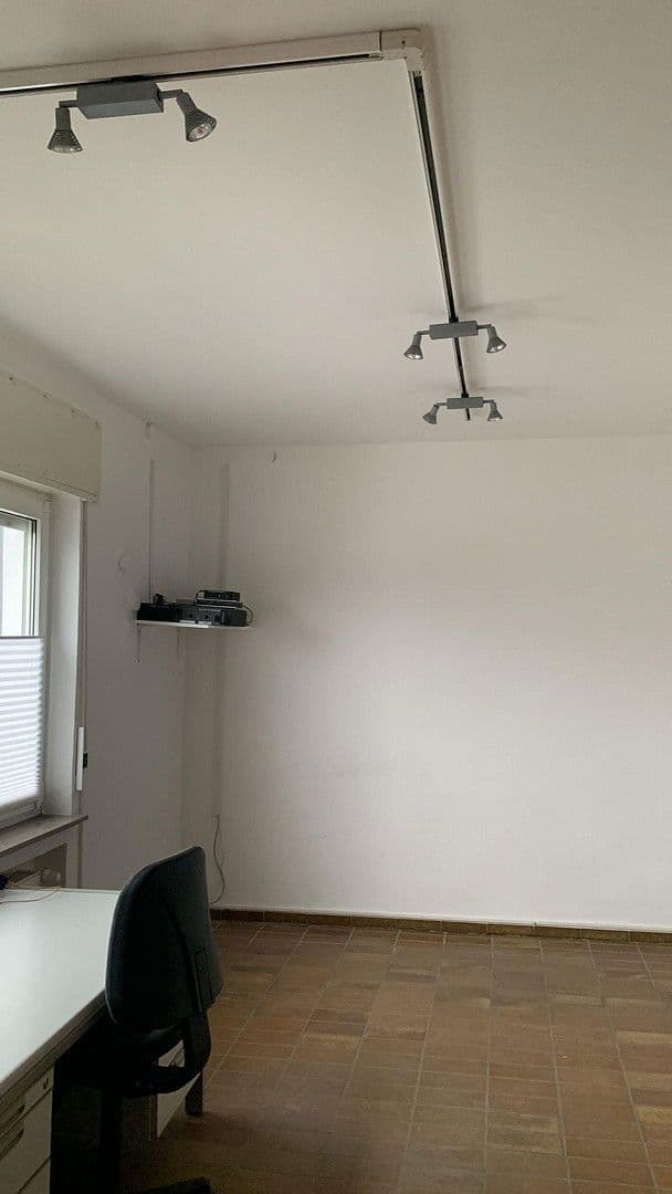 Prenájom nebytového priestoru 504 m², Lage, Severné Porýnie - Westfálsko Prenájom nebytového priestoru 504 m², Lage, Severné Porýnie - Westfálsko