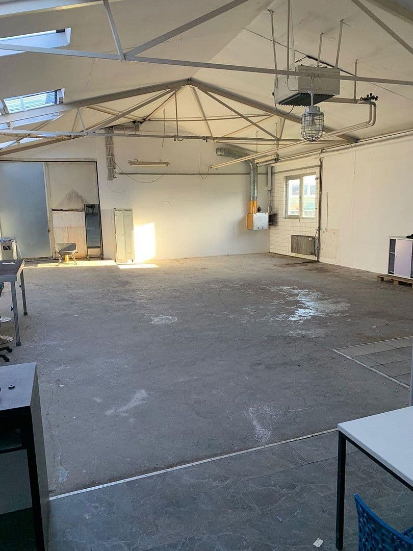 Prenájom nebytového priestoru 504 m², Lage, Severné Porýnie - Westfálsko Prenájom nebytového priestoru 504 m², Lage, Severné Porýnie - Westfálsko