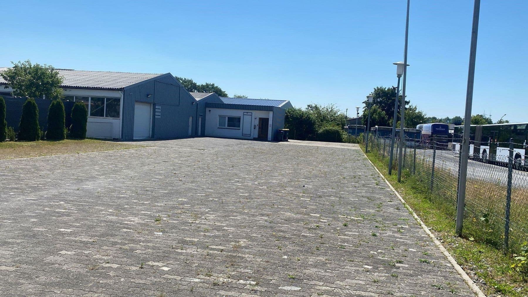 Prenájom nebytového priestoru 504 m², Lage, Severné Porýnie - Westfálsko Prenájom nebytového priestoru 504 m², Lage, Severné Porýnie - Westfálsko