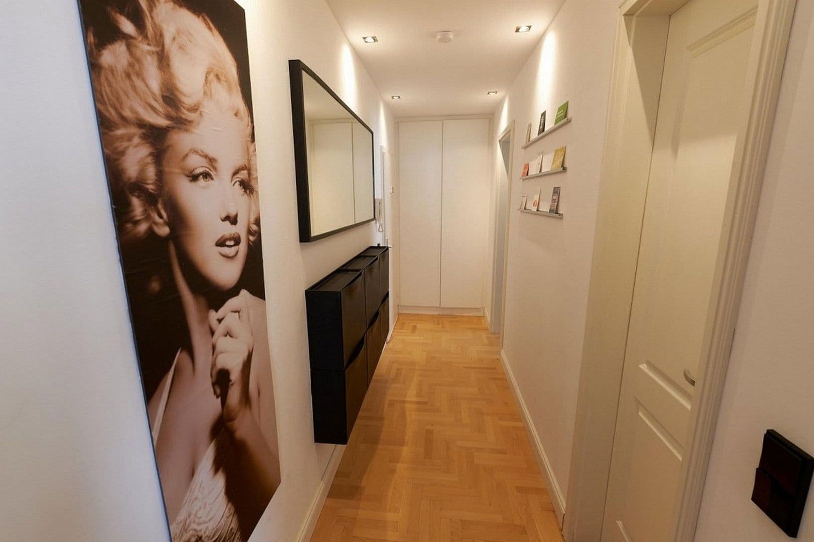 Prenájom bytu 2-izbový 50 m², Stuttgart, Bádensko-Wurttembersko Prenájom bytu 2-izbový 50 m², Stuttgart, Bádensko-Wurttembersko