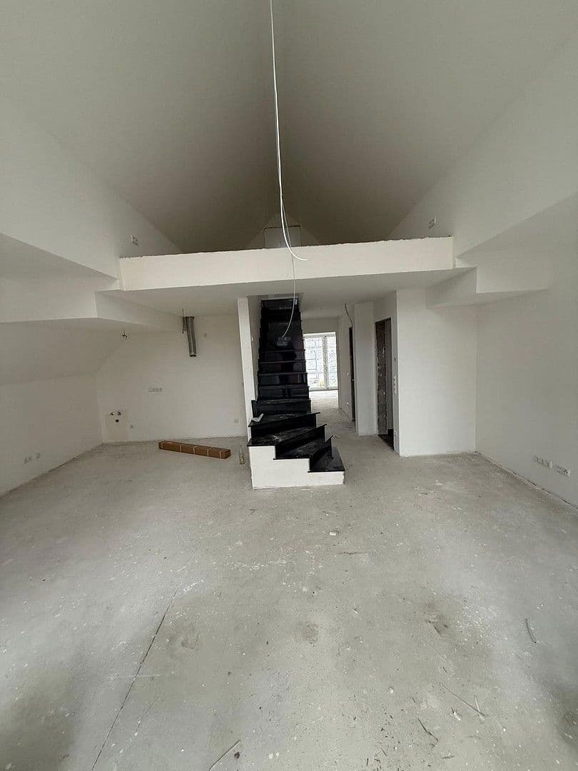 Prenájom bytu 3-izbový 83 m², Köln, Severné Porýnie - Westfálsko Prenájom bytu 3-izbový 83 m², Köln, Severné Porýnie - Westfálsko