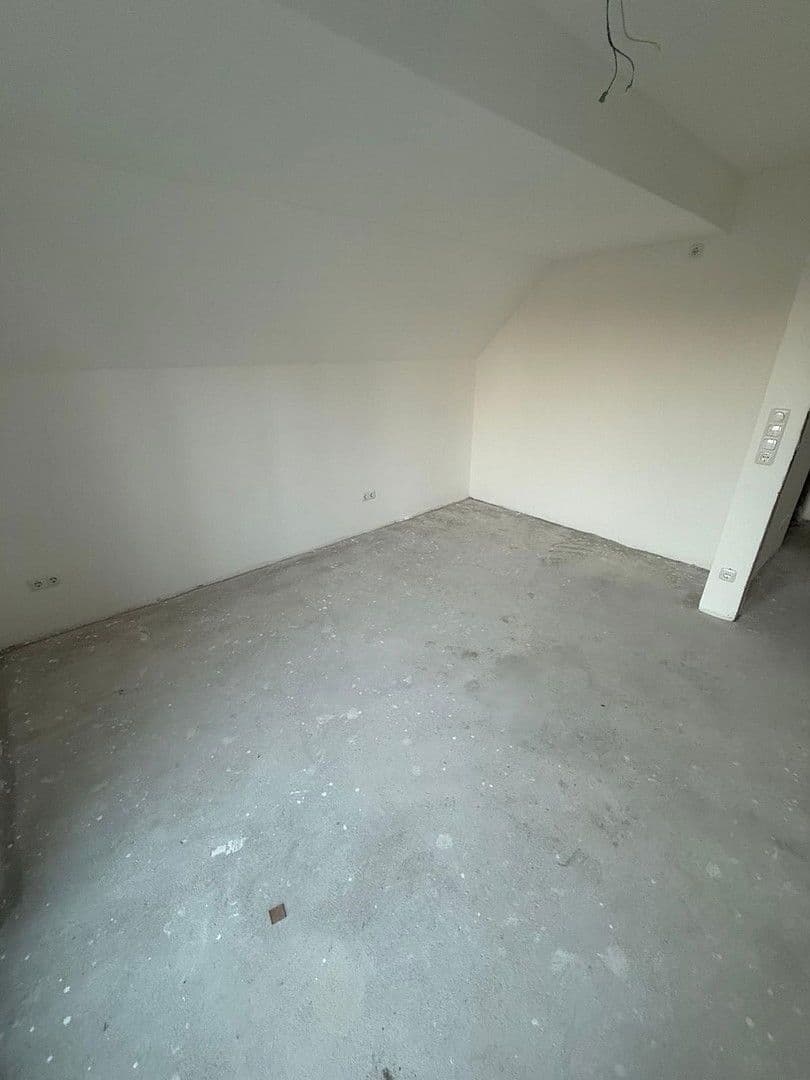 Prenájom bytu 3-izbový 83 m², Köln, Severné Porýnie - Westfálsko Prenájom bytu 3-izbový 83 m², Köln, Severné Porýnie - Westfálsko