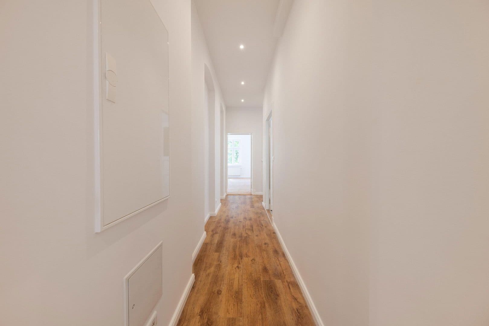 Predaj bytu 5-izbový 131 m², Unter den Eichen 55, Berlin, Berlín Predaj bytu 5-izbový 131 m², Unter den Eichen 55, Berlin, Berlín