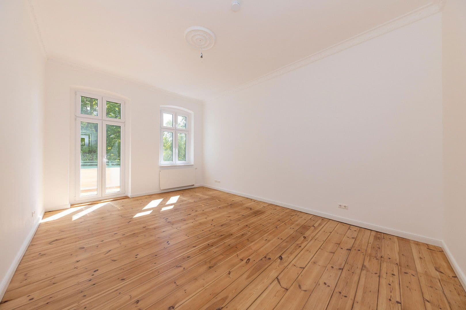 Predaj bytu 5-izbový 131 m², Unter den Eichen 55, Berlin, Berlín Predaj bytu 5-izbový 131 m², Unter den Eichen 55, Berlin, Berlín