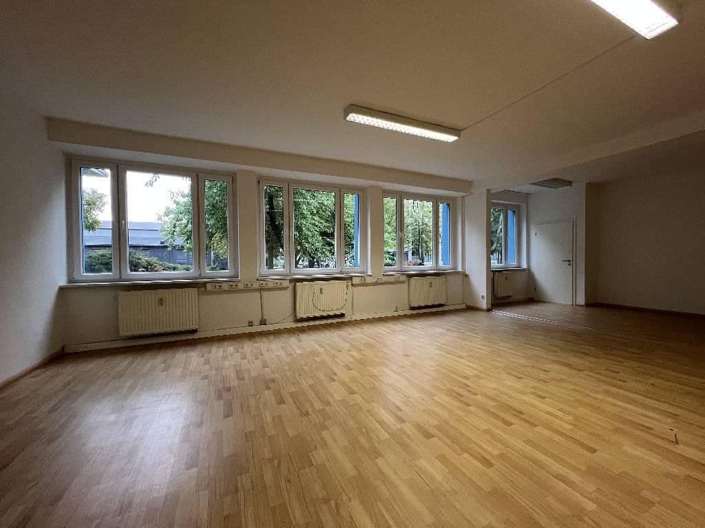 Predaj kancelárie 3.841 m², Grenzstraße 28, Halle, Sasko-Anhaltsko Predaj kancelárie 3.841 m², Grenzstraße 28, Halle, Sasko-Anhaltsko