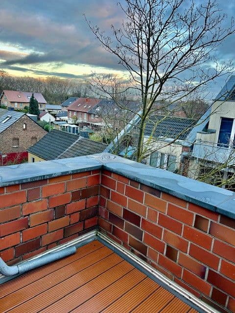 Prenájom bytu 3-izbový 94 m², Wilhelmstraße 1-5, Neuss, Severné Porýnie - Westfálsko Prenájom bytu 3-izbový 94 m², Wilhelmstraße 1-5, Neuss, Severné Porýnie - Westfálsko