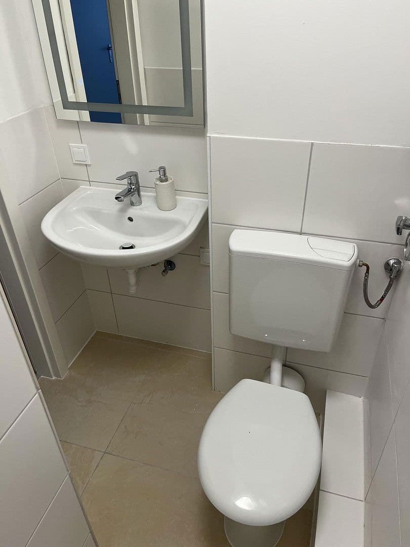 Prenájom bytu 1-izbový 21 m², Akademiestraße 4, Mannheim, Bádensko-Wurttembersko Prenájom bytu 1-izbový 21 m², Akademiestraße 4, Mannheim, Bádensko-Wurttembersko