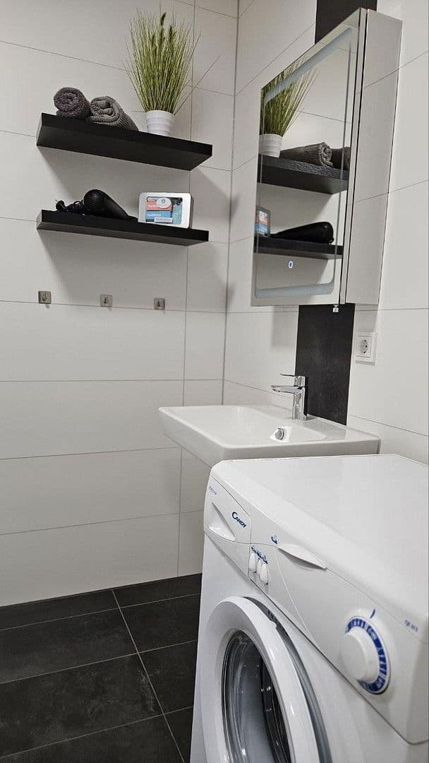 Prenájom bytu 2-izbový 67 m², Meersburg, Bádensko-Wurttembersko Prenájom bytu 2-izbový 67 m², Meersburg, Bádensko-Wurttembersko