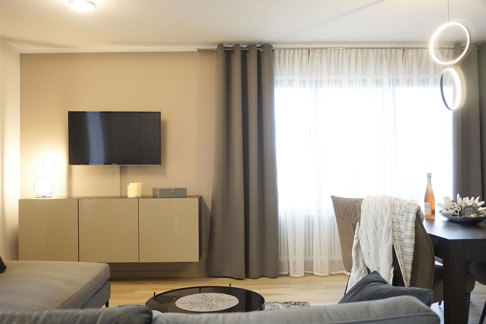 Prenájom bytu 2-izbový 67 m², Meersburg, Bádensko-Wurttembersko Prenájom bytu 2-izbový 67 m², Meersburg, Bádensko-Wurttembersko