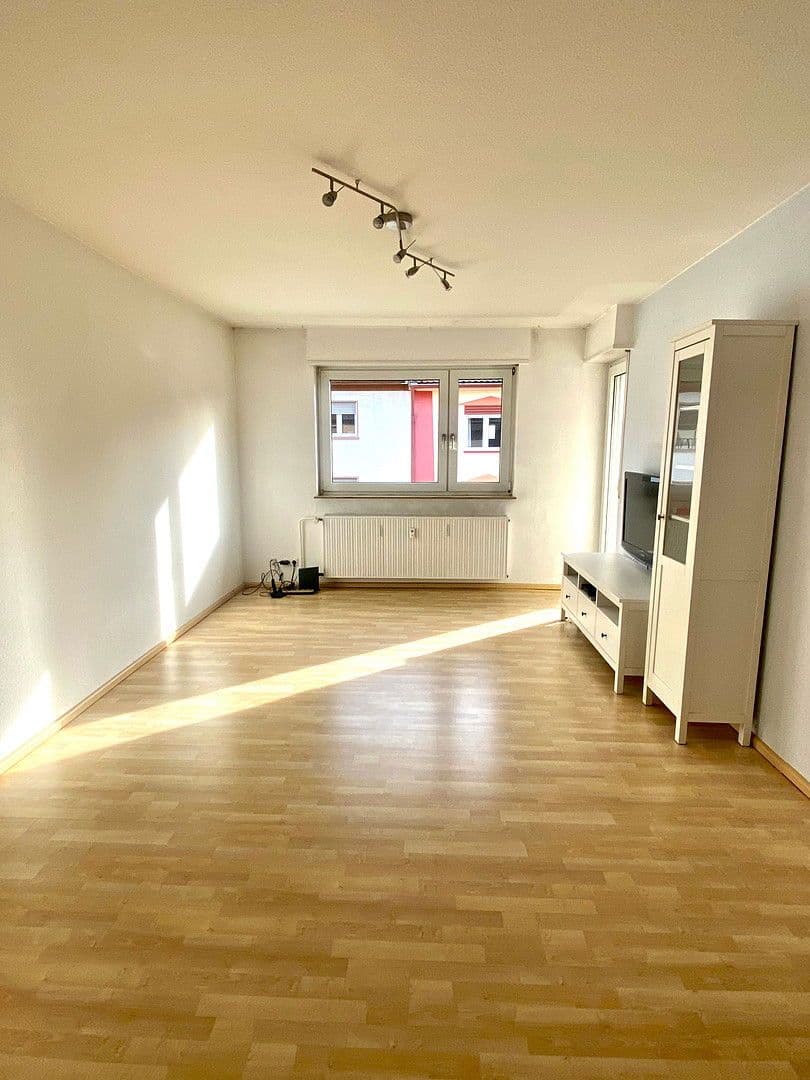 Prenájom bytu 2-izbový 57 m², Eichelsheimerstrasse 27, Mannheim, Bádensko-Wurttembersko Prenájom bytu 2-izbový 57 m², Eichelsheimerstrasse 27, Mannheim, Bádensko-Wurttembersko