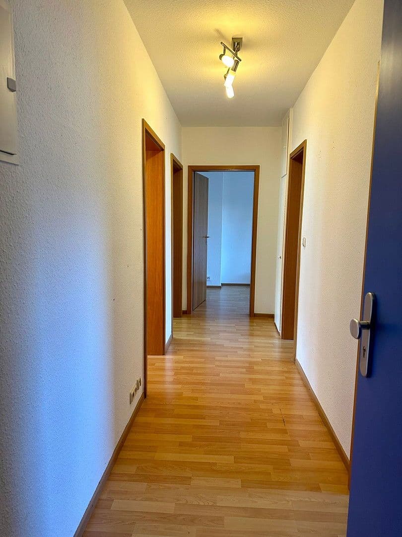 Prenájom bytu 3-izbový 68 m², Eichelsheimer Strasse 27, Mannheim, Bádensko-Wurttembersko Prenájom bytu 3-izbový 68 m², Eichelsheimer Strasse 27, Mannheim, Bádensko-Wurttembersko