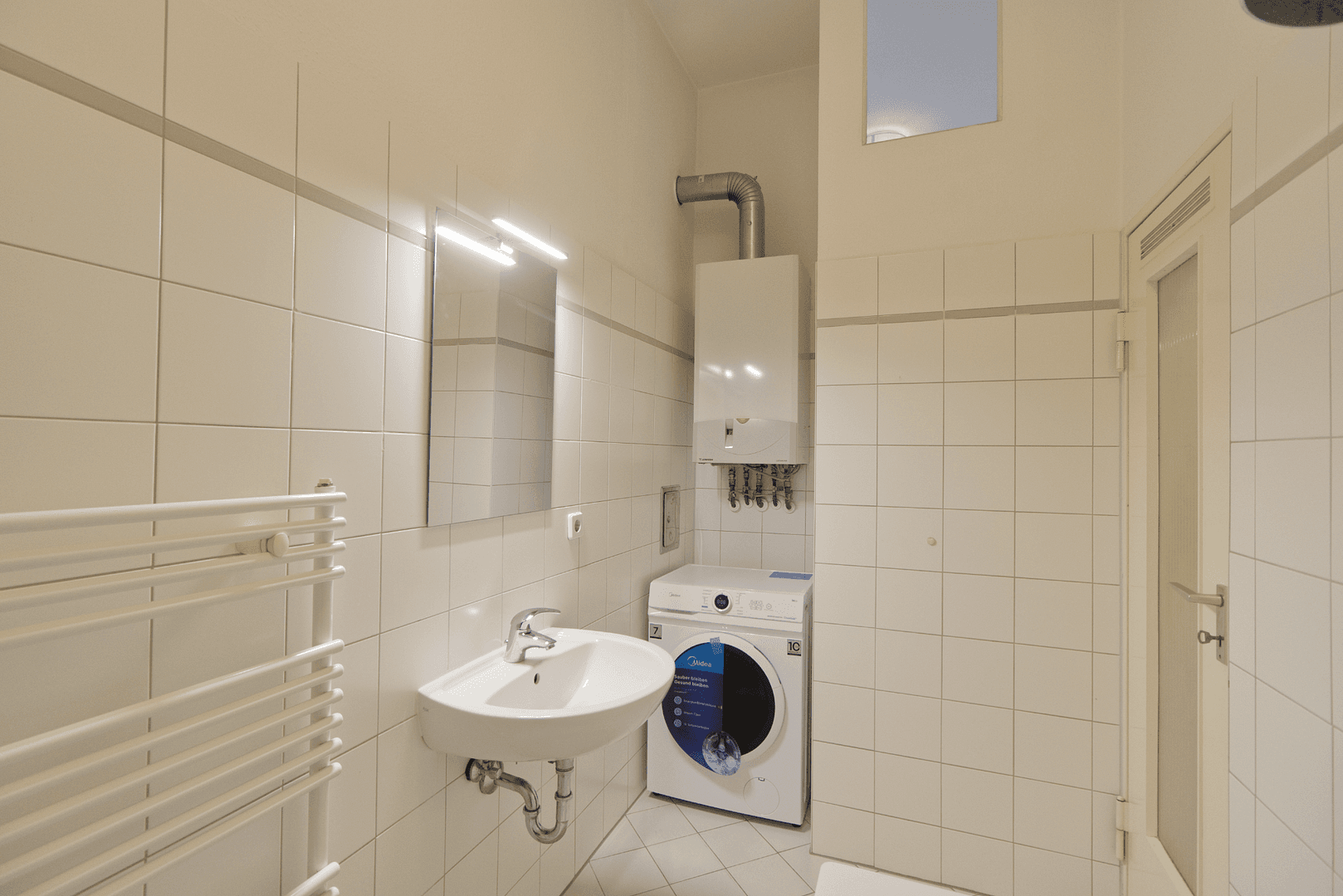 Prenájom bytu 2-izbový 61 m², Antwerpener Str. 00, Berlin, Berlín Prenájom bytu 2-izbový 61 m², Antwerpener Str. 00, Berlin, Berlín