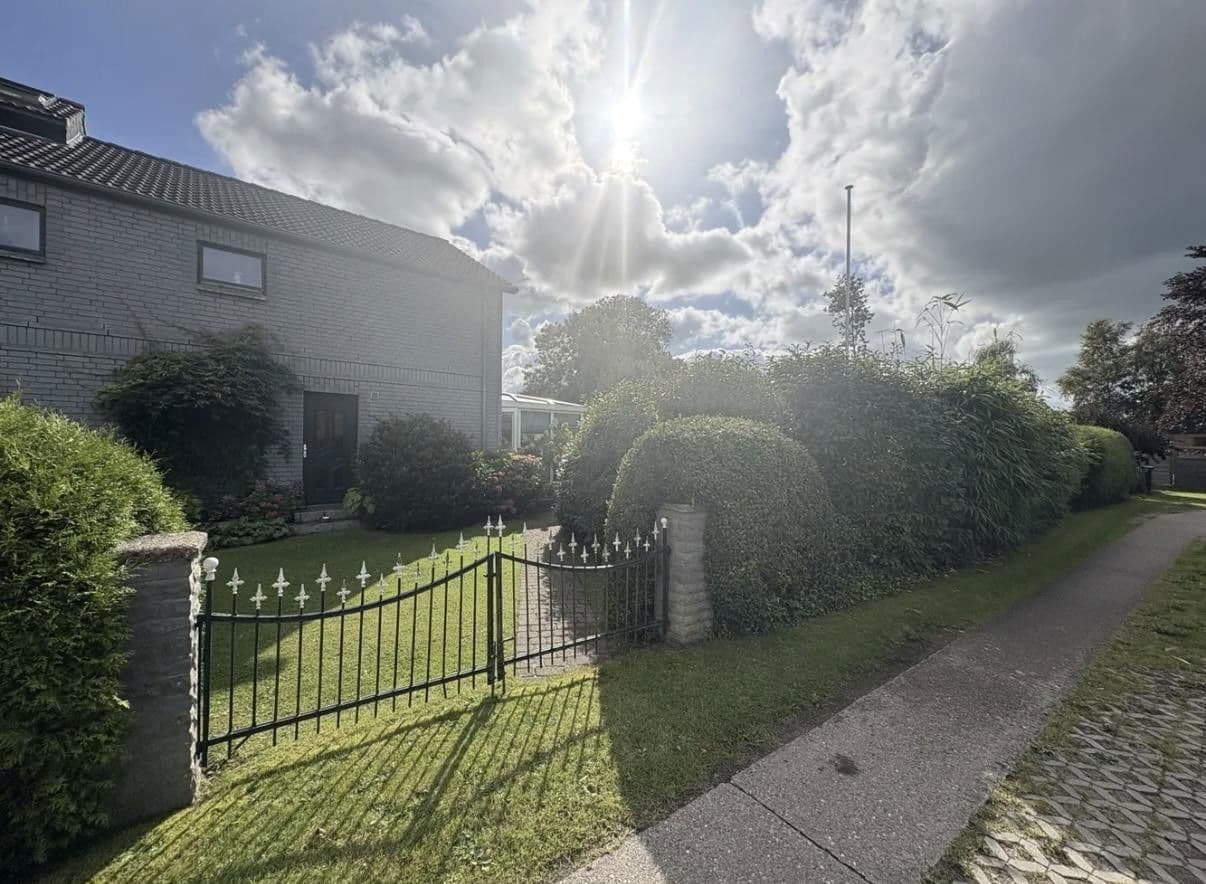 Predaj domu 196 m², pozemek 1.062 m², Bollingstedt, Šlezvicko-Holštajnsko Predaj domu 196 m², pozemek 1.062 m², Bollingstedt, Šlezvicko-Holštajnsko