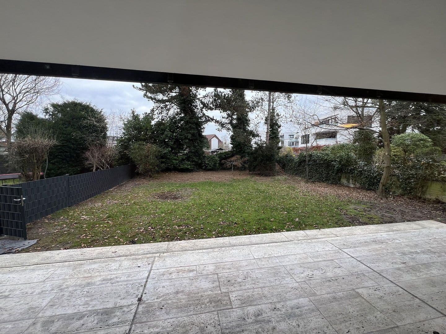 Prenájom bytu 2-izbový 95 m², Rubensstraße 12, Düsseldorf, Severné Porýnie - Westfálsko Prenájom bytu 2-izbový 95 m², Rubensstraße 12, Düsseldorf, Severné Porýnie - Westfálsko