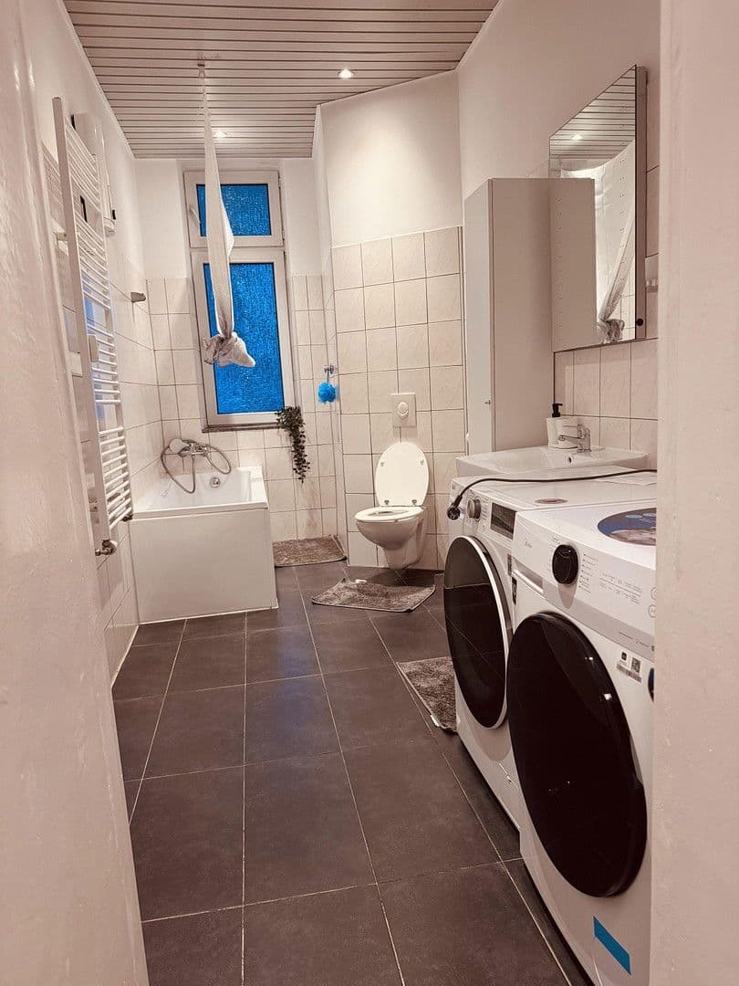 Predaj domu 328 m², pozemek 266 m², Essen Frohnhausen, Severné Porýnie - Westfálsko Predaj domu 328 m², pozemek 266 m², Essen Frohnhausen, Severné Porýnie - Westfálsko