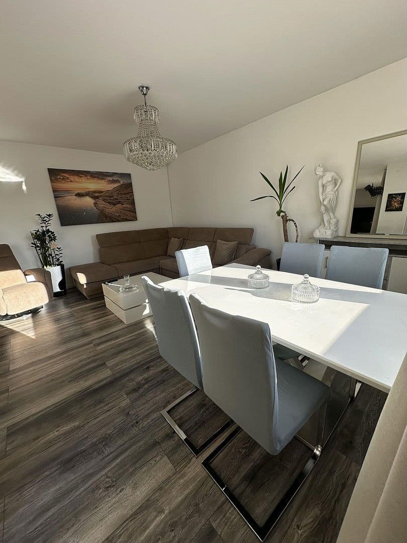 Predaj bytu 3-izbový 71 m², Heusenstamm, Hesensko Predaj bytu 3-izbový 71 m², Heusenstamm, Hesensko