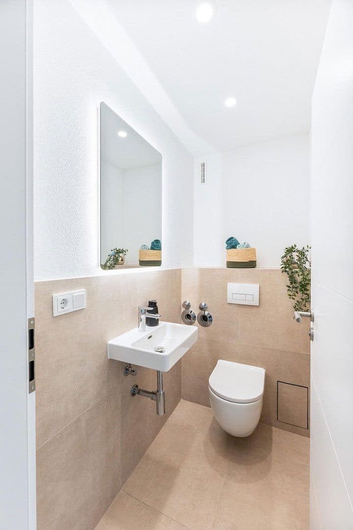 Predaj bytu 3-izbový 78 m², Stuttgart, Bádensko-Wurttembersko Predaj bytu 3-izbový 78 m², Stuttgart, Bádensko-Wurttembersko