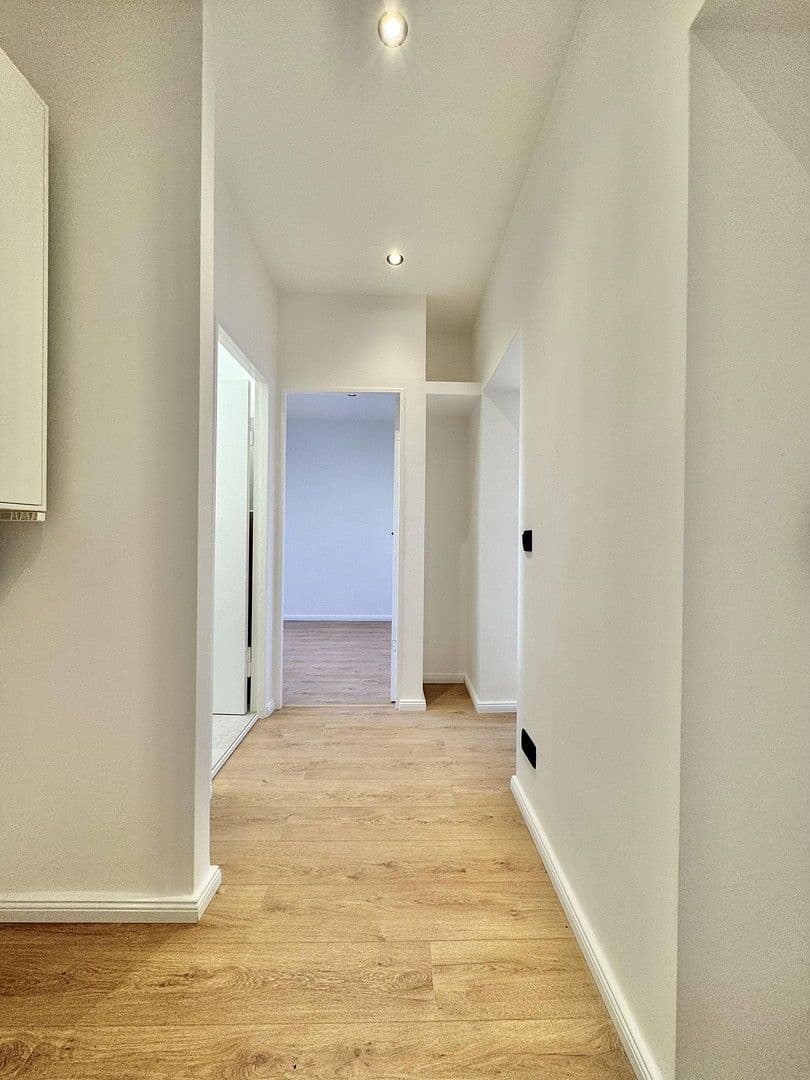 Predaj bytu 3-izbový 58 m², Berlin, Berlín Predaj bytu 3-izbový 58 m², Berlin, Berlín