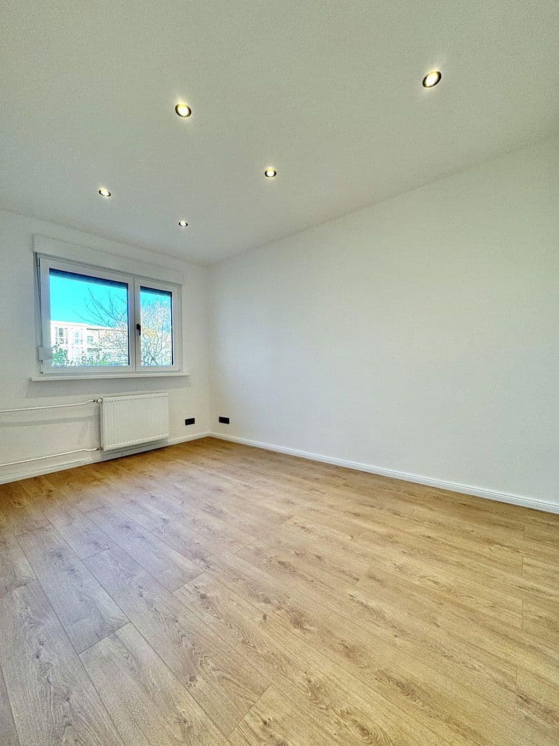 Predaj bytu 3-izbový 58 m², Berlin, Berlín Predaj bytu 3-izbový 58 m², Berlin, Berlín