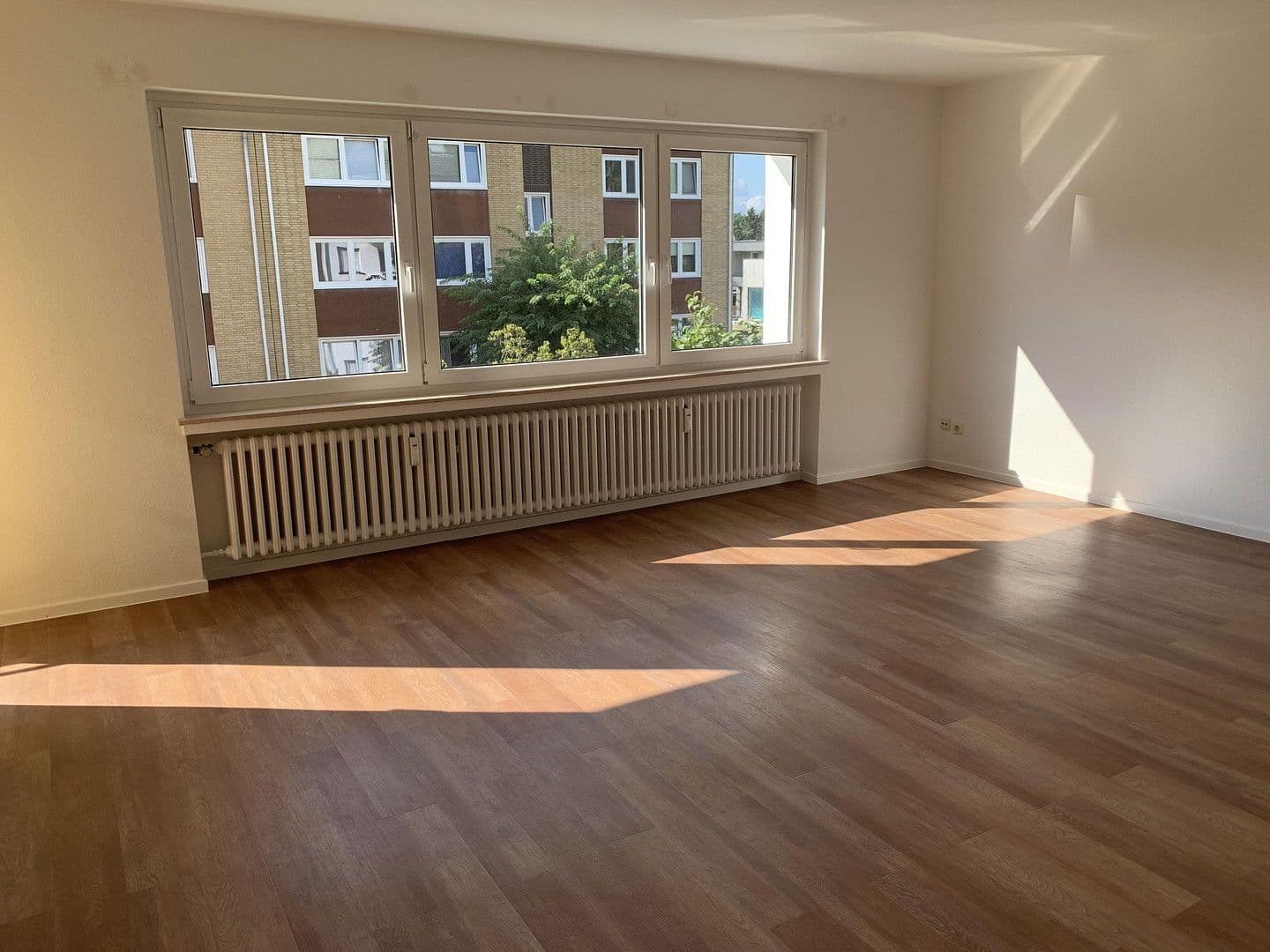 Prenájom bytu 3-izbový 88 m², Landrat-von-Ostmann-Str. 9, Osnabrück, Dolné Sasko Prenájom bytu 3-izbový 88 m², Landrat-von-Ostmann-Str. 9, Osnabrück, Dolné Sasko