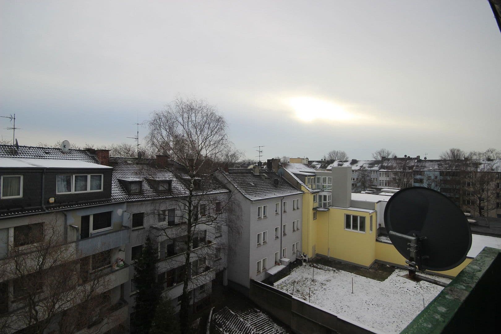 Prenájom bytu 3-izbový 62 m², Wanheimer Str. 13, Duisburg, Severné Porýnie - Westfálsko Prenájom bytu 3-izbový 62 m², Wanheimer Str. 13, Duisburg, Severné Porýnie - Westfálsko