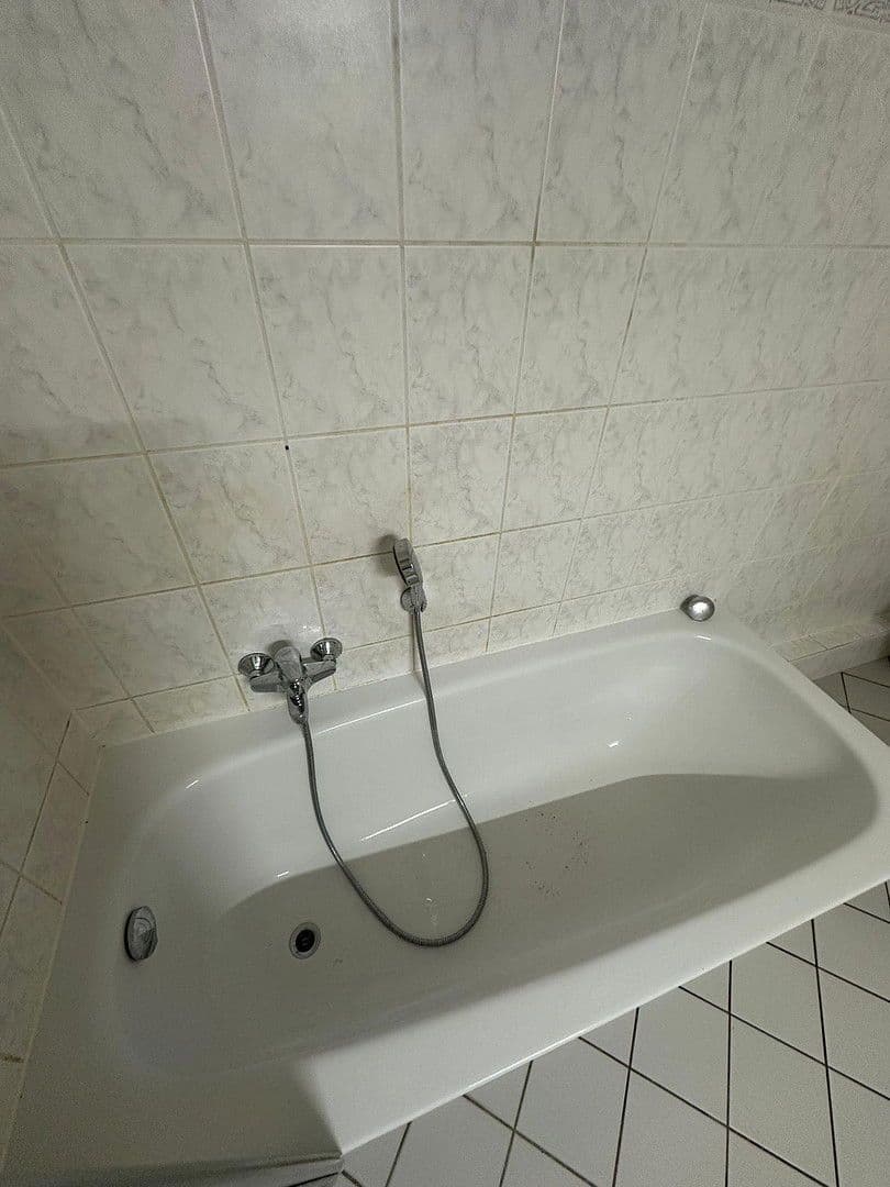 Prenájom bytu 1-izbový 52 m², Weberstraße 4, Zwenkau, Sasko Prenájom bytu 1-izbový 52 m², Weberstraße 4, Zwenkau, Sasko