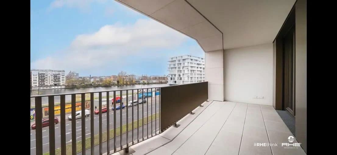 Prenájom bytu 2-izbový 60 m², Muelenstrasse, Berlin, Berlín Prenájom bytu 2-izbový 60 m², Muelenstrasse, Berlin, Berlín