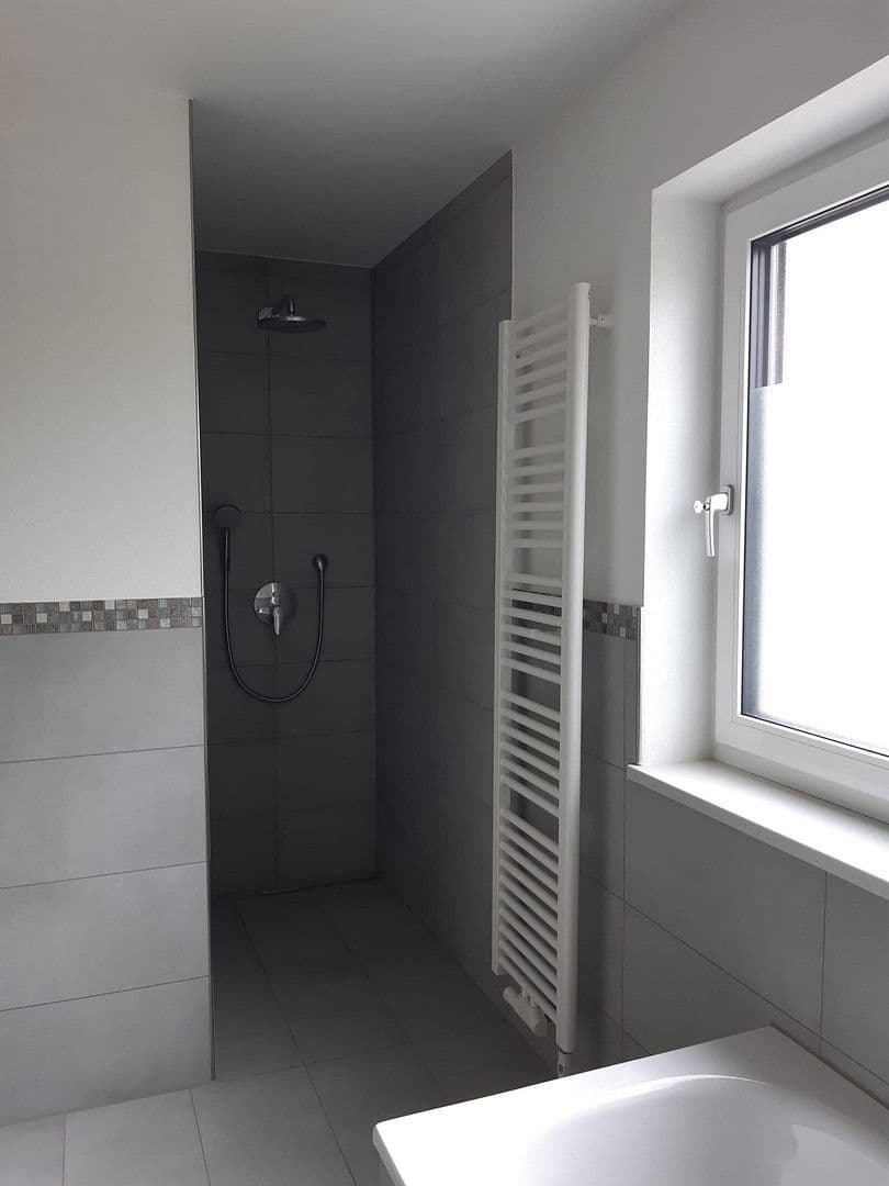 Prenájom bytu 2-izbový 75 m², Kirchbrunner Feld 24, Heldenstein, Bavorsko Prenájom bytu 2-izbový 75 m², Kirchbrunner Feld 24, Heldenstein, Bavorsko