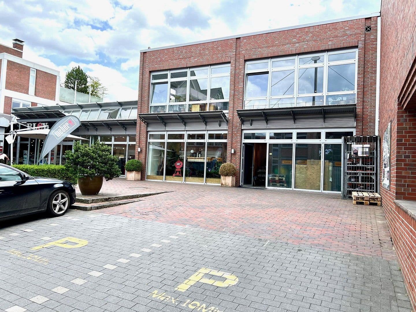 Prenájom nebytového priestoru 1.000 m², Mühlenstraße 17, Cloppenburg, Dolné Sasko Prenájom nebytového priestoru 1.000 m², Mühlenstraße 17, Cloppenburg, Dolné Sasko