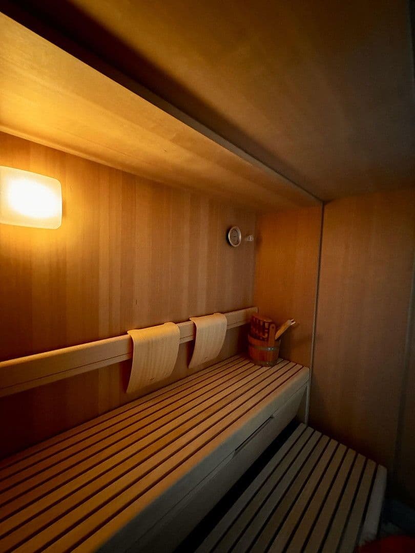 Predaj bytu 5-izbový 182 m², Köln, Severné Porýnie - Westfálsko Predaj bytu 5-izbový 182 m², Köln, Severné Porýnie - Westfálsko