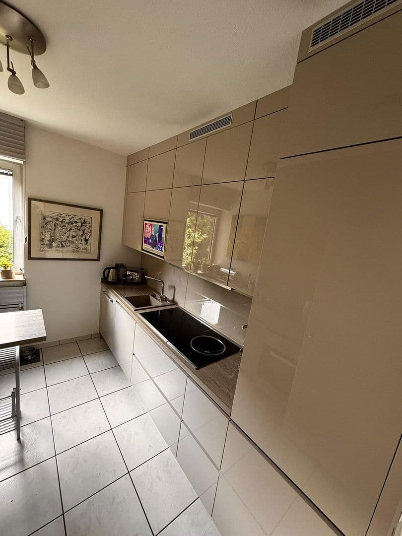 Predaj bytu 5-izbový 182 m², Köln, Severné Porýnie - Westfálsko Predaj bytu 5-izbový 182 m², Köln, Severné Porýnie - Westfálsko