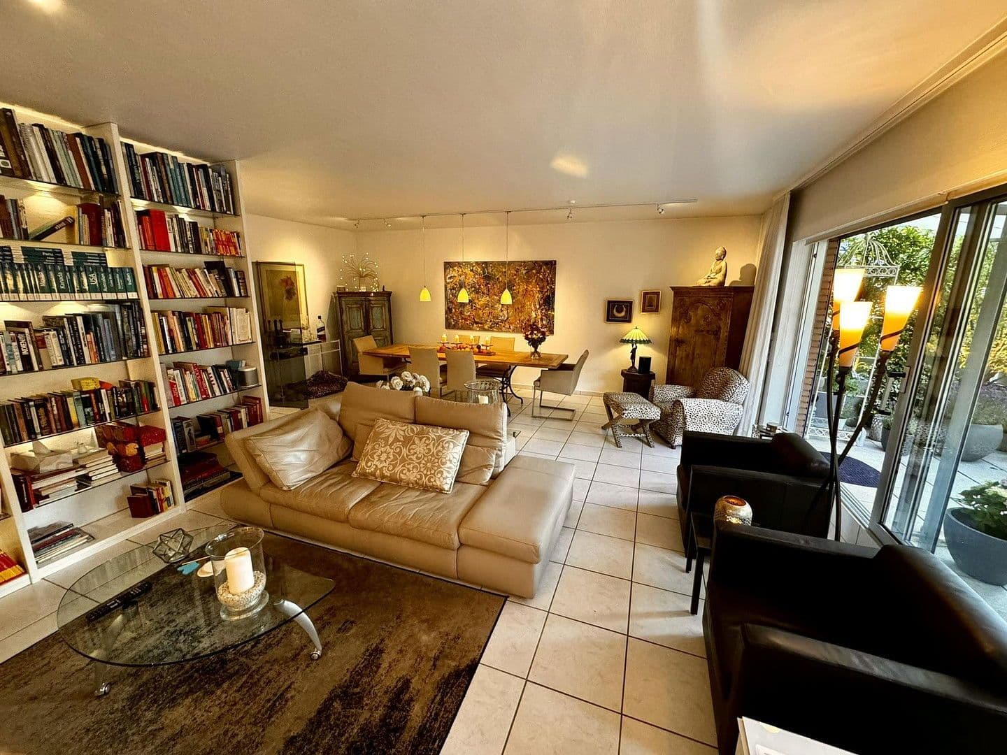 Predaj bytu 5-izbový 182 m², Köln, Severné Porýnie - Westfálsko Predaj bytu 5-izbový 182 m², Köln, Severné Porýnie - Westfálsko