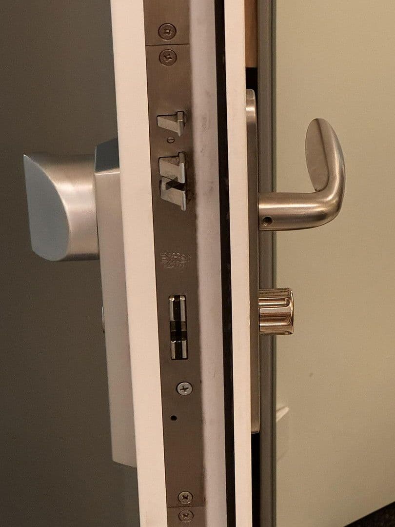 Predaj bytu 5-izbový 182 m², Köln, Severné Porýnie - Westfálsko Predaj bytu 5-izbový 182 m², Köln, Severné Porýnie - Westfálsko