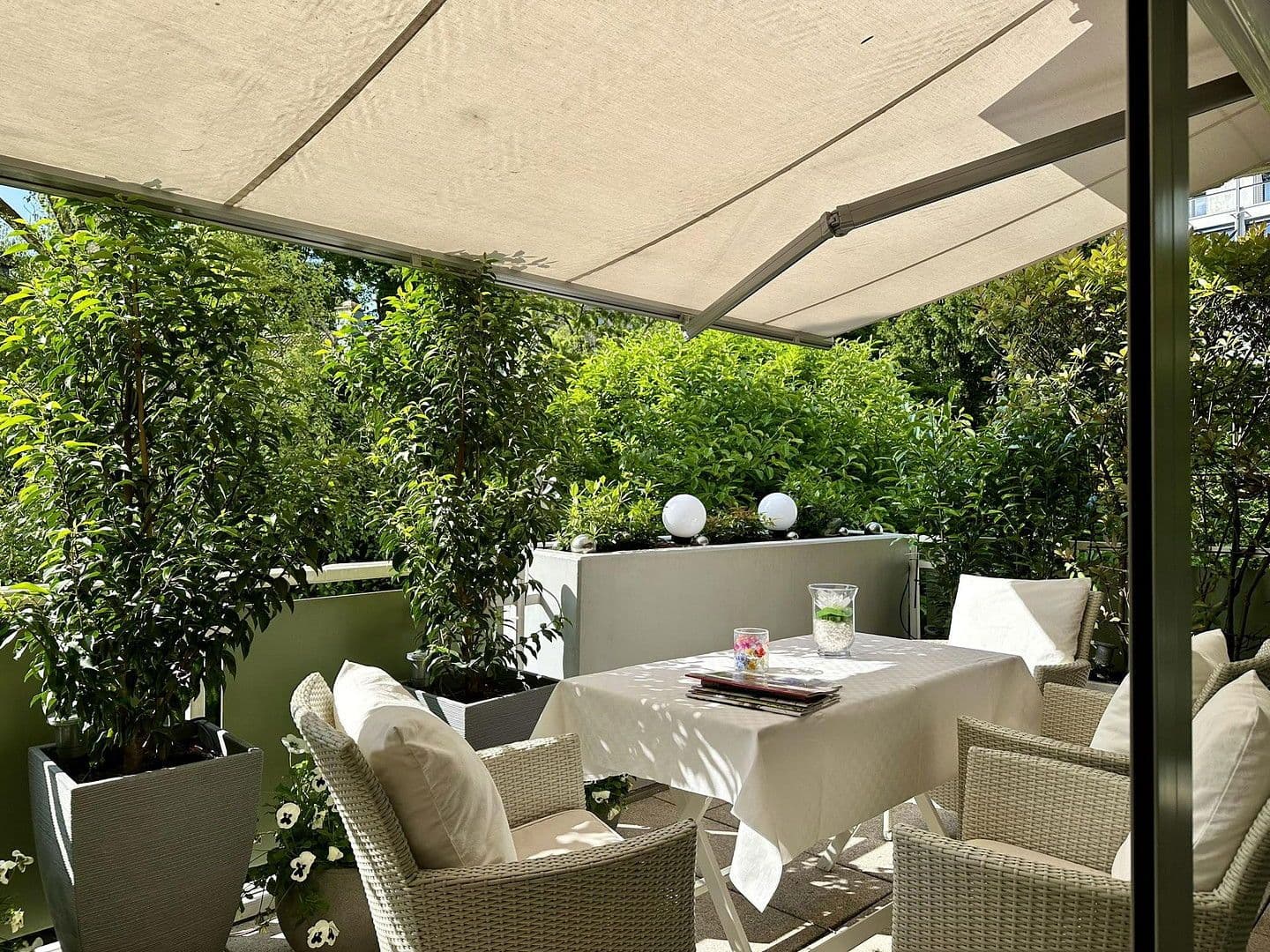 Predaj bytu 5-izbový 182 m², Köln, Severné Porýnie - Westfálsko Predaj bytu 5-izbový 182 m², Köln, Severné Porýnie - Westfálsko