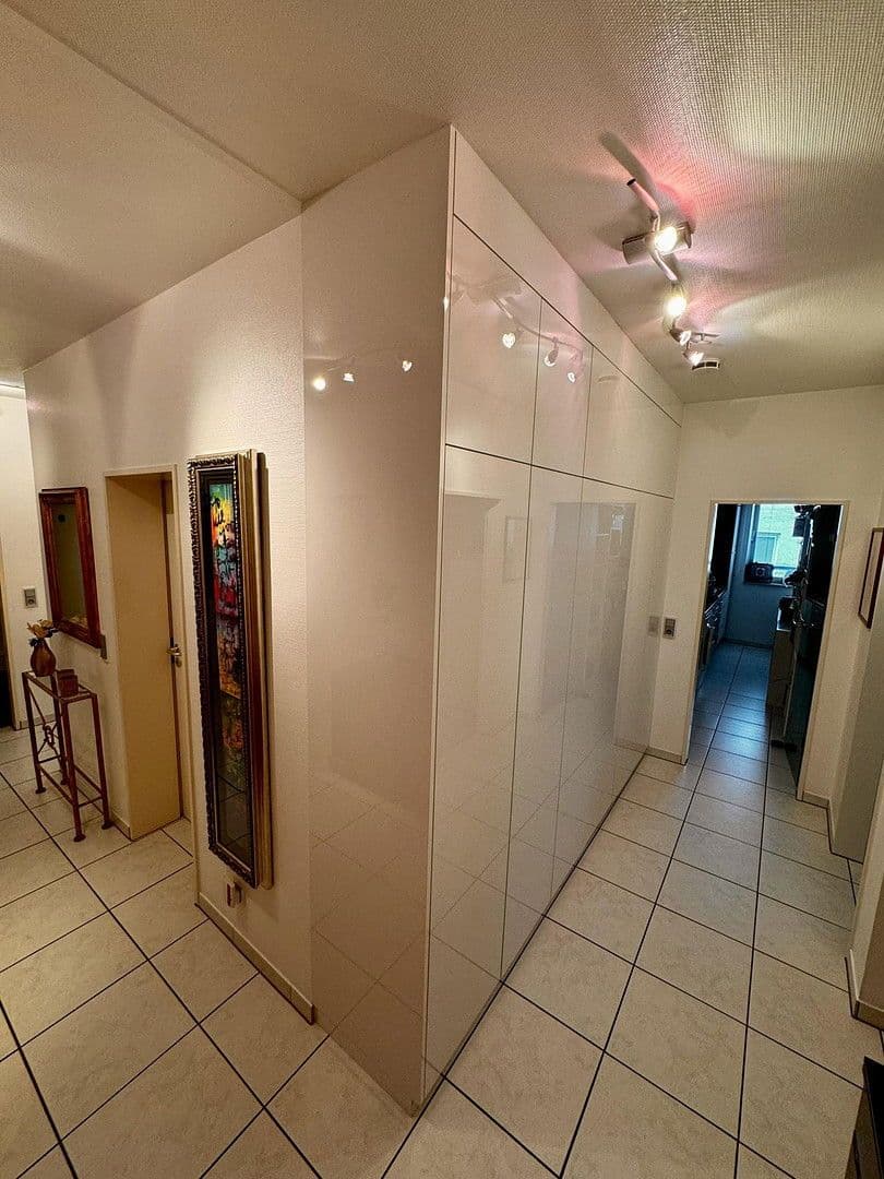 Predaj bytu 5-izbový 182 m², Köln, Severné Porýnie - Westfálsko Predaj bytu 5-izbový 182 m², Köln, Severné Porýnie - Westfálsko