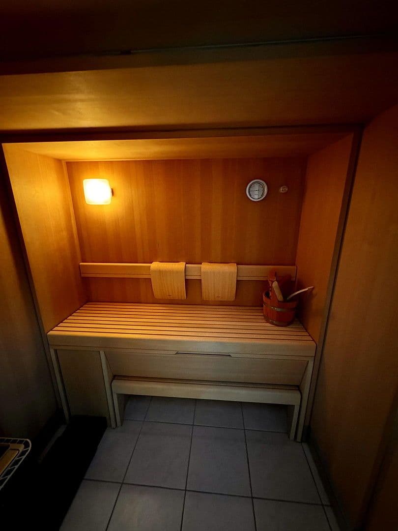 Predaj bytu 5-izbový 182 m², Köln, Severné Porýnie - Westfálsko Predaj bytu 5-izbový 182 m², Köln, Severné Porýnie - Westfálsko