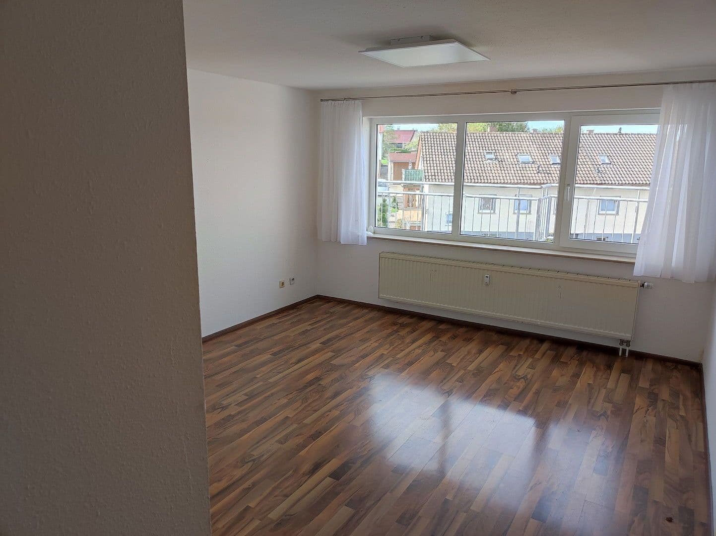 Prenájom bytu 3-izbový 93 m², Bei den Linden 6, Laichingen, Bádensko-Wurttembersko Prenájom bytu 3-izbový 93 m², Bei den Linden 6, Laichingen, Bádensko-Wurttembersko