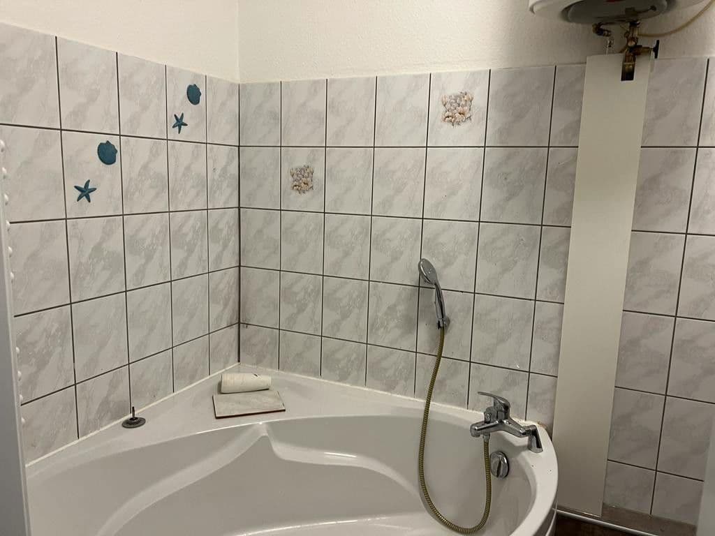 Prenájom bytu 5-izbový 129 m², Max-Michel-Str. 17, Annaberg-Buchholz, Sasko Prenájom bytu 5-izbový 129 m², Max-Michel-Str. 17, Annaberg-Buchholz, Sasko