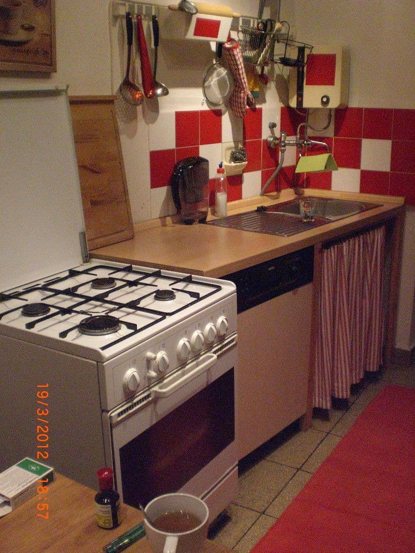 Prenájom bytu 2-izbový 65 m², Viktoria Str. 12, Karlsruhe, Bádensko-Wurttembersko Prenájom bytu 2-izbový 65 m², Viktoria Str. 12, Karlsruhe, Bádensko-Wurttembersko